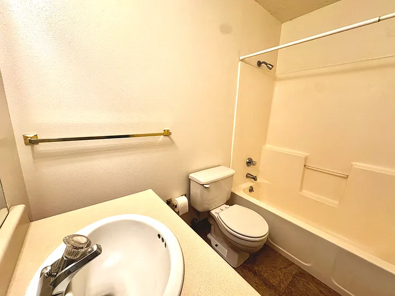 536 N 600 E — Photo 26
