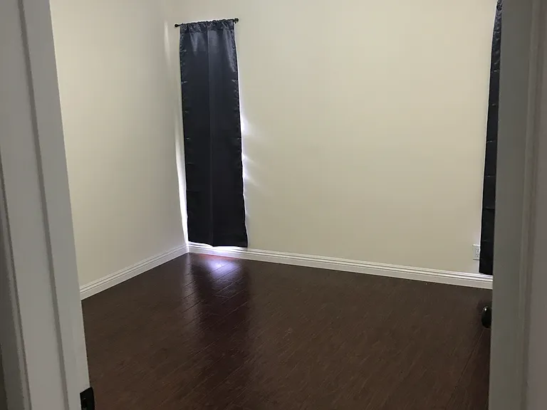 12455 Russell Ave — Photo 5