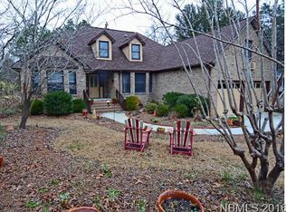 6310 Albatross Dr, New Bern, NC 28560