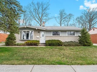 29700 Pickford St, Livonia, MI 48152