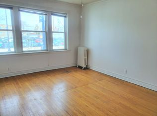 4423 W Irving Park Rd #1F, Chicago, IL 60641