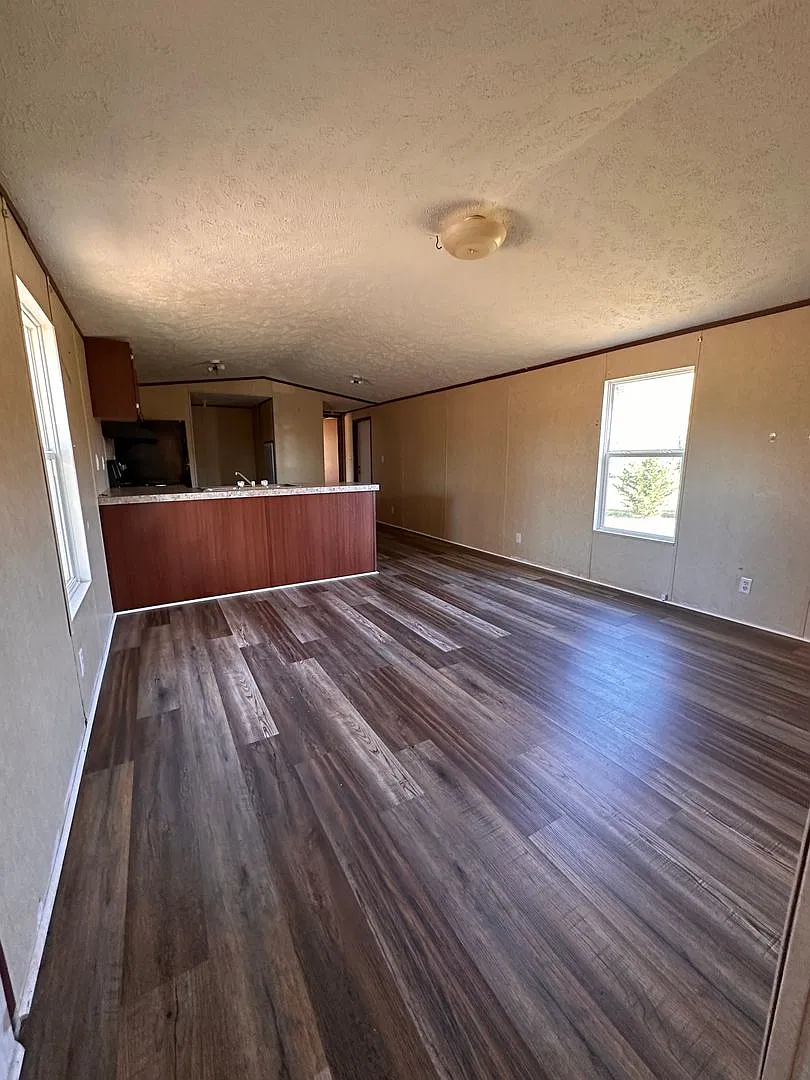 Russellville Mobile Home Park — Photo 3