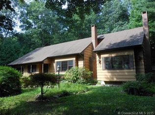 20 Bobwhite Trl, Gales Ferry, CT 06335