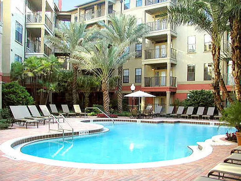 911 N Orange Ave #304 — Photo 3