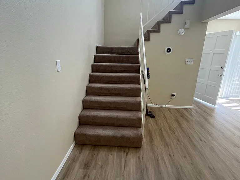 1020 Willow Tree Dr #B — Photo 16