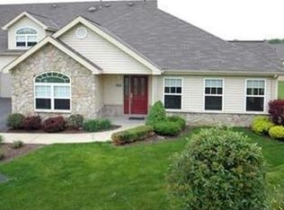 6025 Triple Crown Cir, Greensburg, PA
