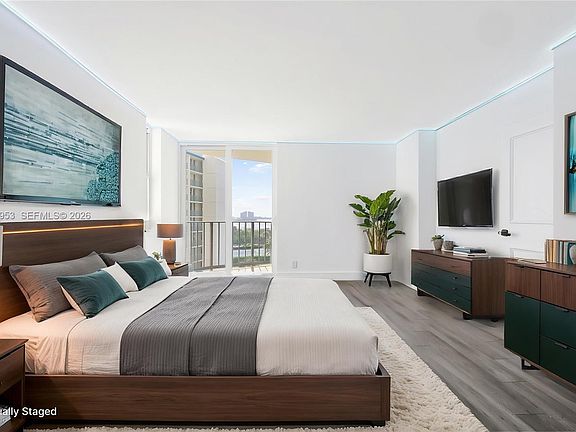 4th image of 5420 N Ocean Dr APT 504