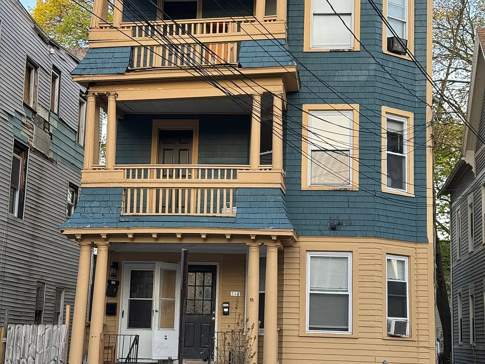 119 Carmel St #3