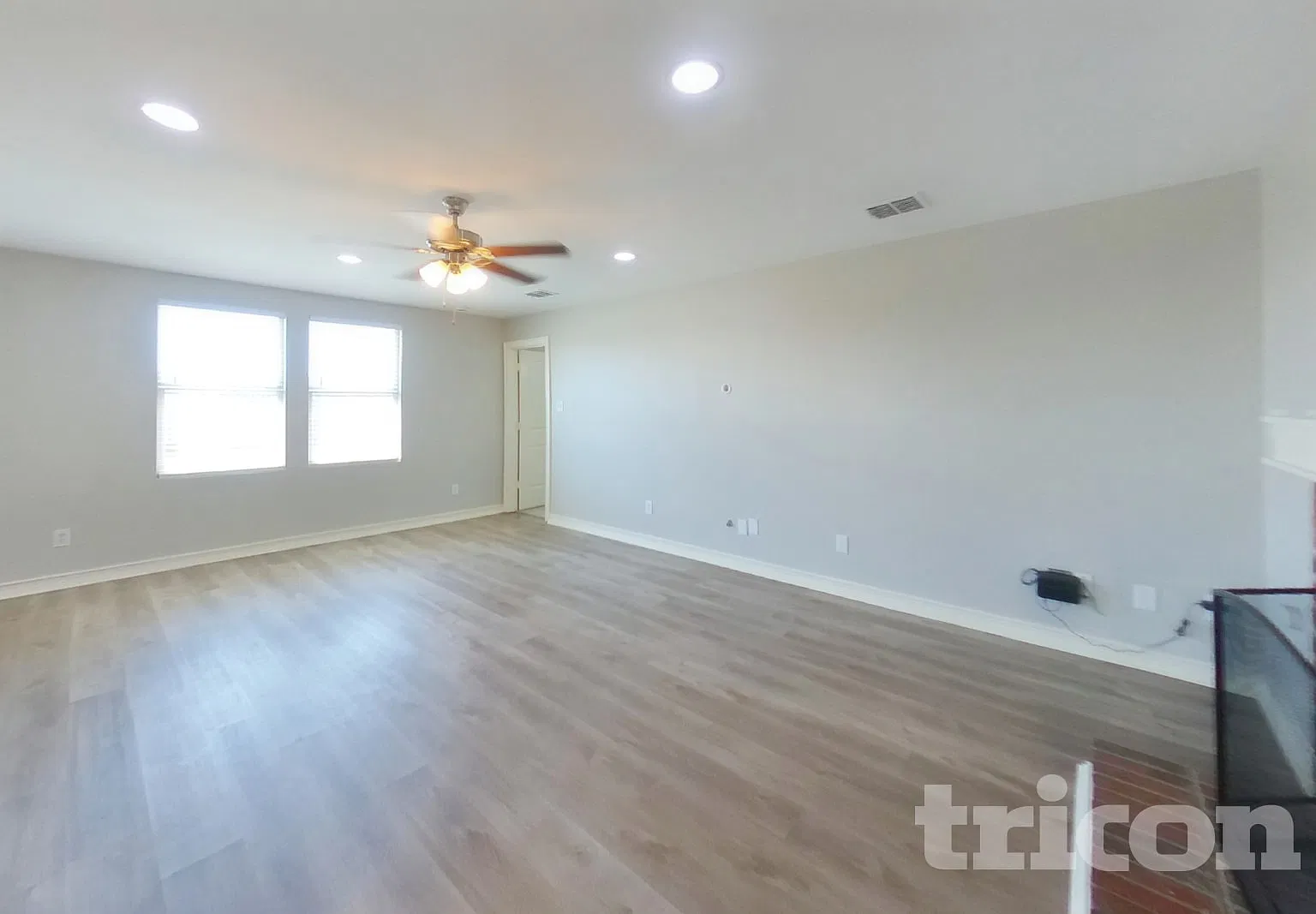 1513 Queen Annes Drive Burleson TX — Photo 2