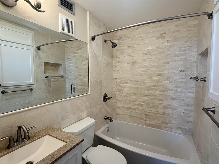 4501 NE 21st Ave #402 — Photo 13