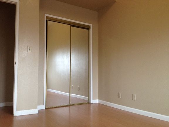 bedroom 01