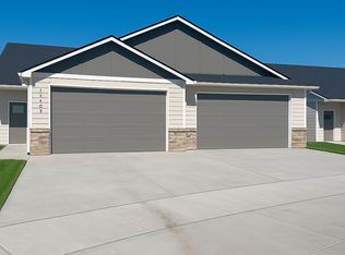 17109 W Kashmir St, Goddard, KS 67052
