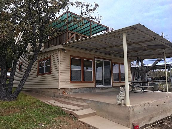 4th image of 1013 N Shore Dr