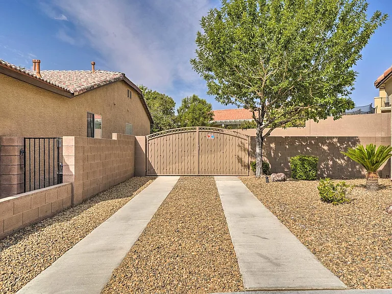 6449 Deer Peak Ct — Photo 33