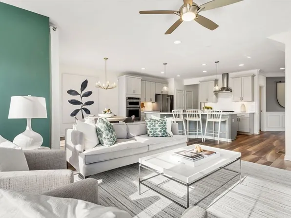 15 Emerald Run #10, Shrewsbury, MA 01545