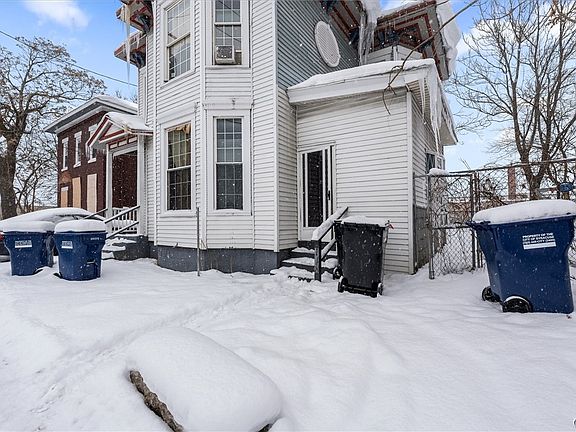 2nd image of 148 Seymour St #50