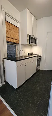 Rented by Plaza Real Estate Group | media 3