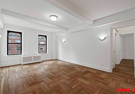 5th image of 311 E 72nd St APT 17F