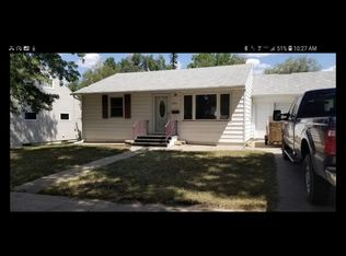 1421 8th St SW, Minot, ND 58701