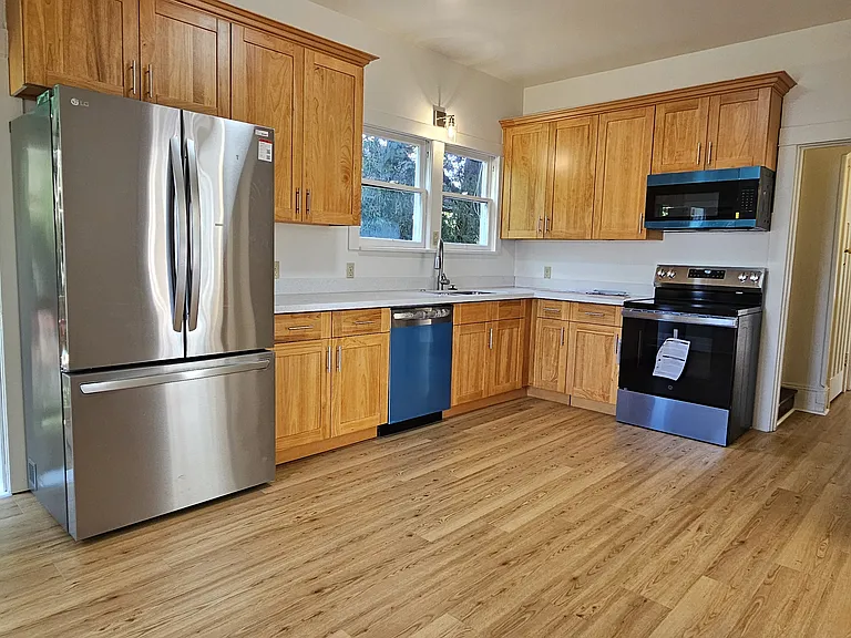 5203 12th Ave NE — Photo 6
