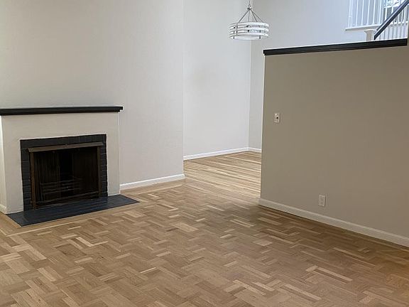 3rd image of 648 College Ave