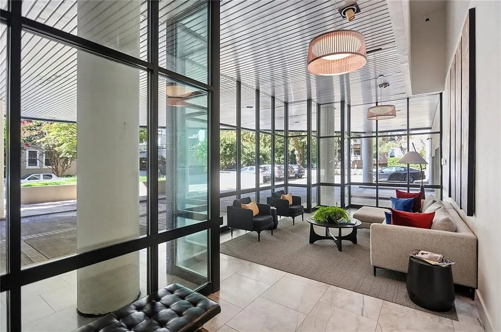 1 bed, 1.0 bath, 790 sqft, $2,300 — Photo 2