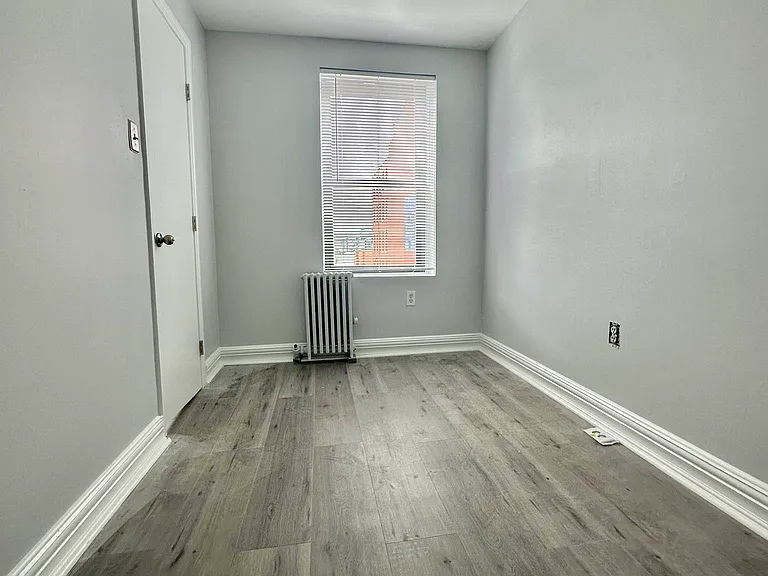 95 3rd St #2 — Photo 6
