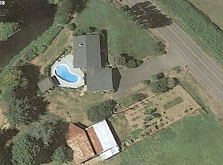 7136 N Fork Siuslaw Rd, Florence, OR 97439