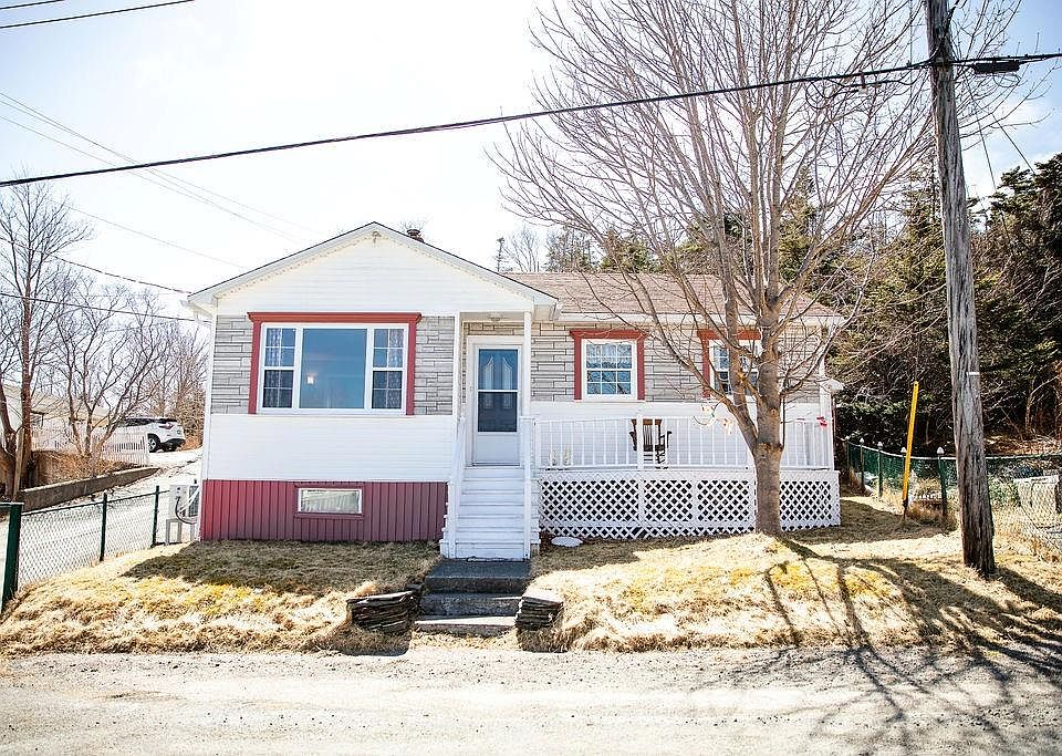 1st image of 28 Fort Louis Road