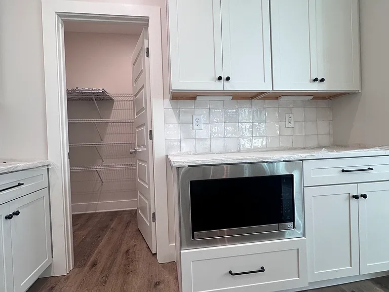 615 Waco Dr — Photo 13