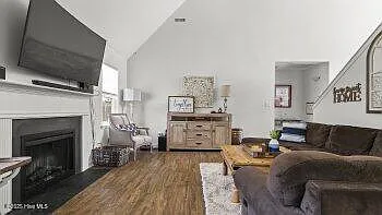 310 Vintage Ct — Photo 12