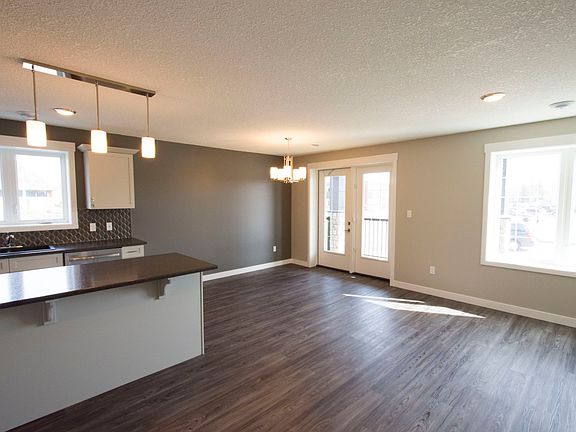 4th image of 10103 102nd Ave #204
