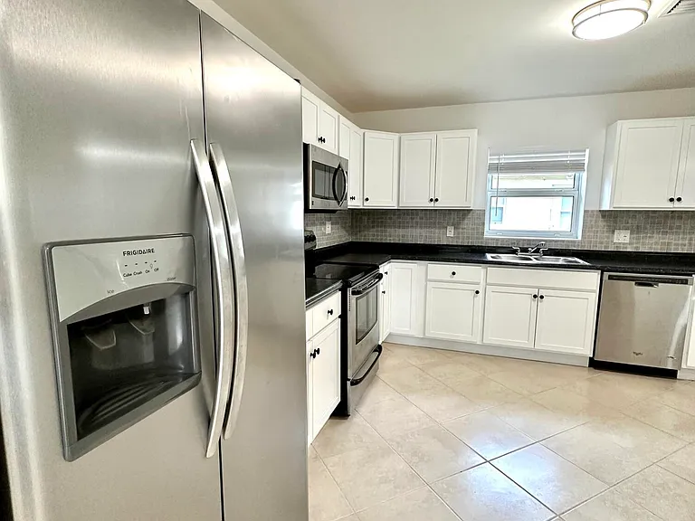 10134 Plant Dr — Photo 10