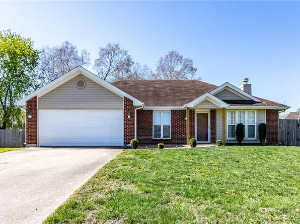 1002 Chelsea Ct, Warrensburg, MO 64093