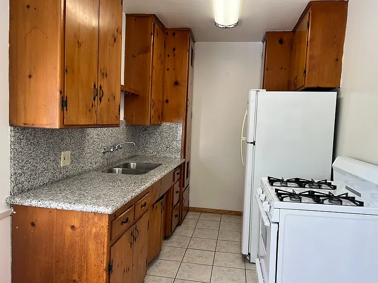 6211 Afton Pl #5 — Photo 4