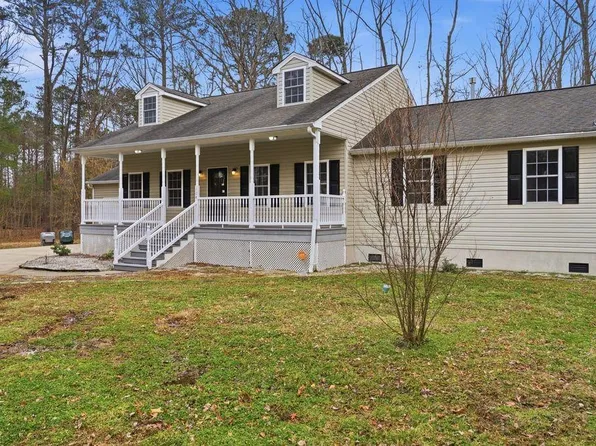 1704 Neptune Dr, Hampton, VA 23669