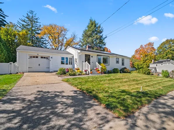 21 Hillcrest Rd, Marlborough, MA 01752