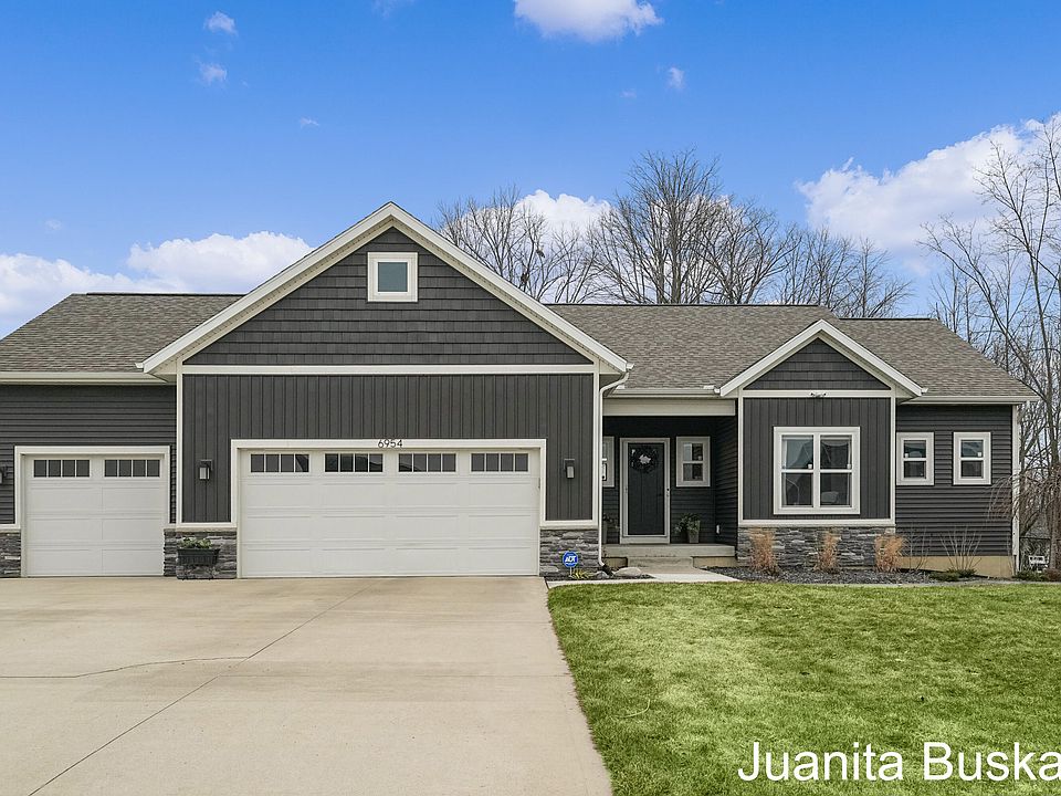 1st image of 6954 City View Dr
