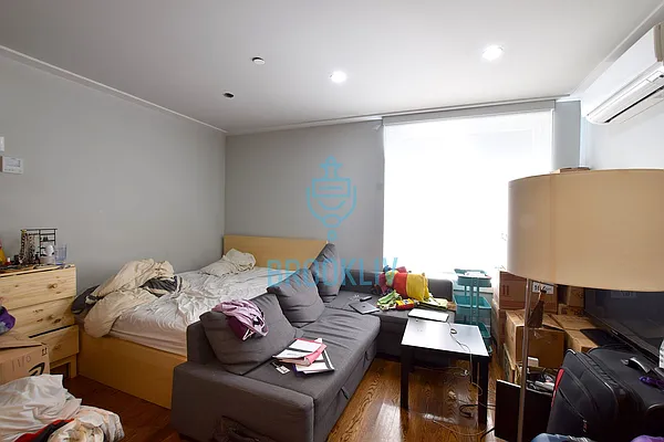 Rented by null | media 3