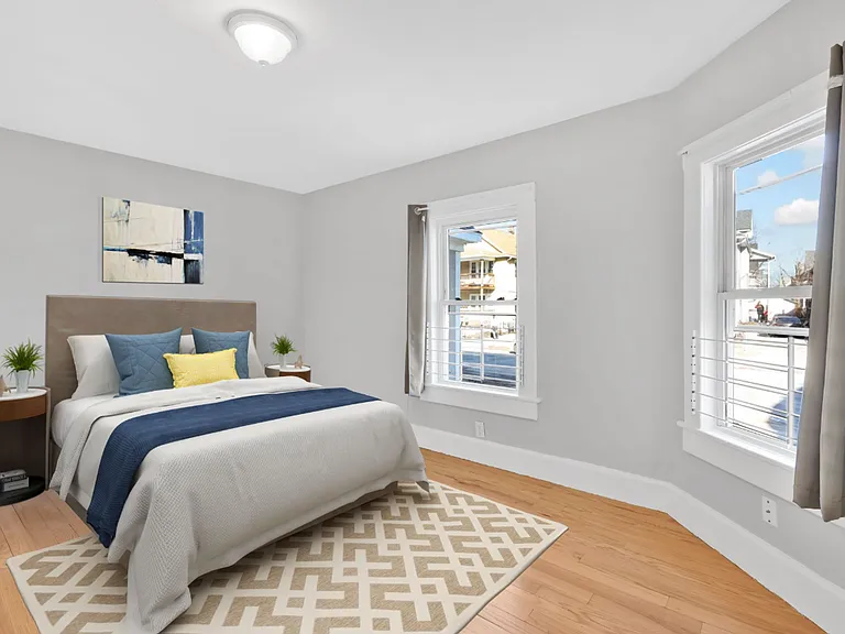 106 Malden St — Photo 10