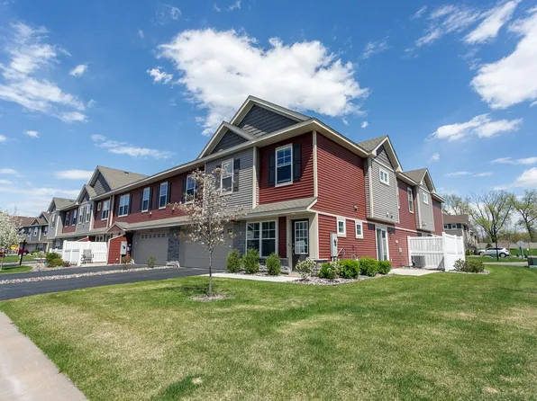 7220 Elmo Ct, Lino Lakes, MN 55038