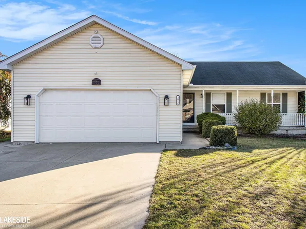 2022 Edward Ln W, Smiths Creek, MI 48074