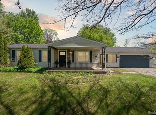 5066 Deland Rd, Flushing, MI 48433