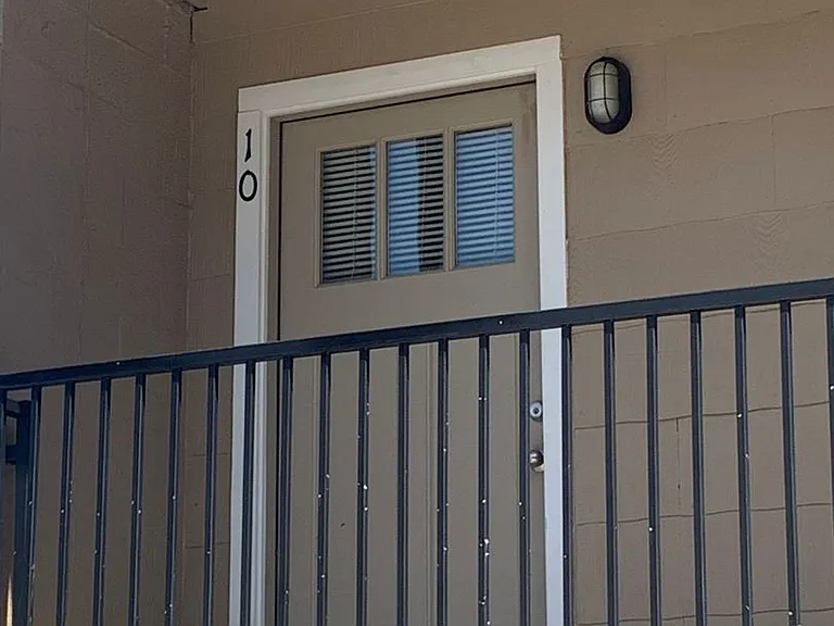 Windsor Court Apartments — Photo 25