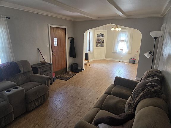 3rd image of 1654 S 20th STREET