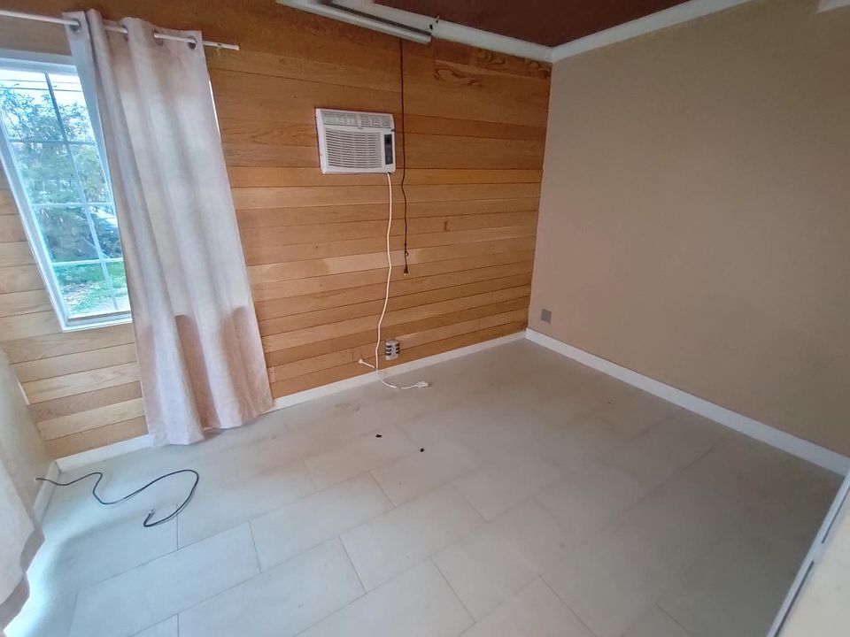 1st image of 10340 Dale Dr #A
