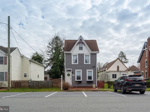 227 Washington St, Delaware City, DE 19706