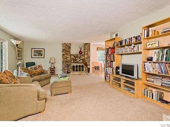 2nd image of 1191 Sunnycrest Ave