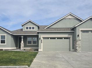12005 Vincenzo Dr, Pasco, WA