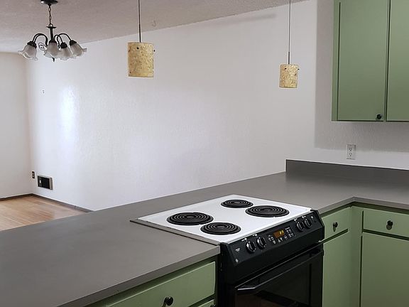 2nd image of 19228 15th Ave NE APT A2